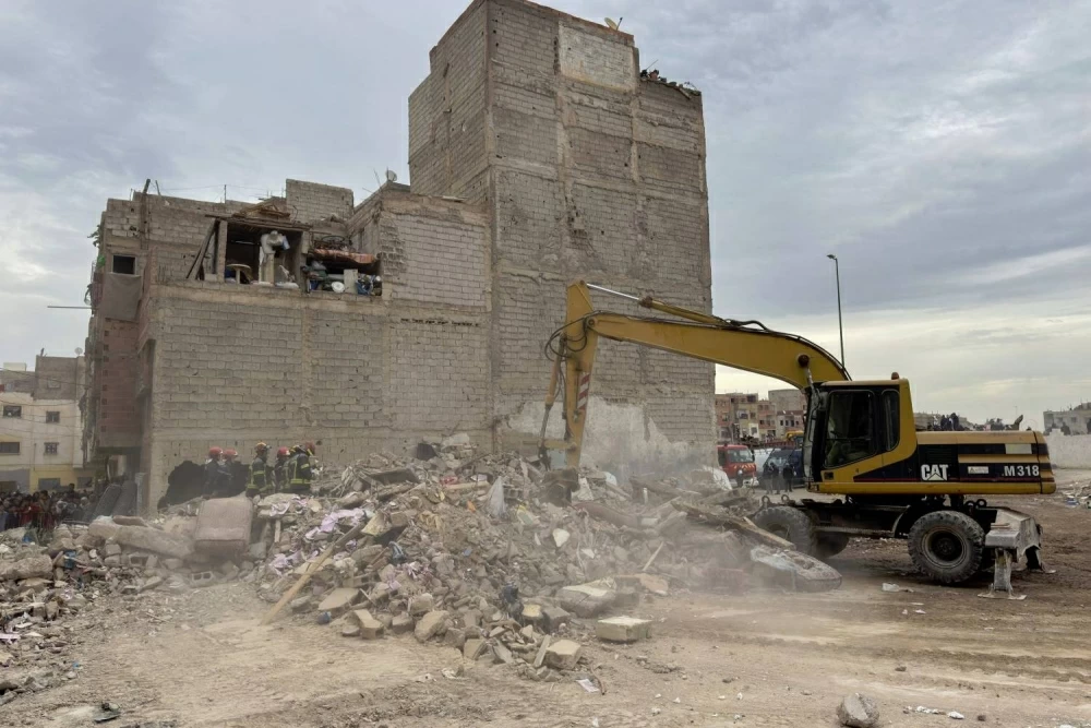 المغرب: ارتفاع ضحايا انهيار بنايتين في مدينة فاس إلى 22 قتيلًا و16 مصابًا