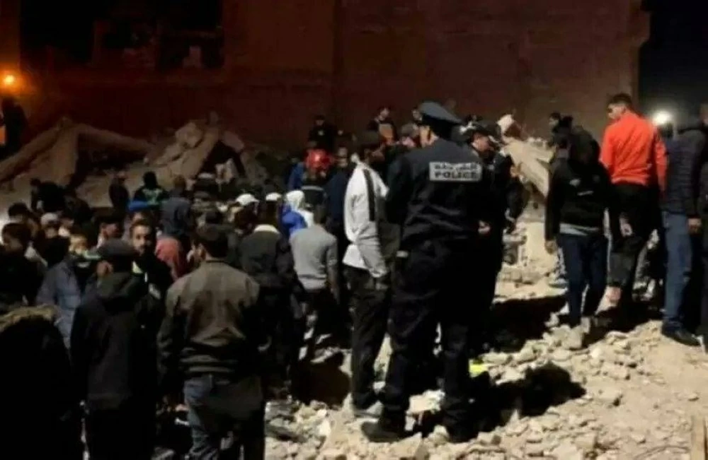 المغرب: ارتفاع ضحايا انهيار بنايتين في مدينة فاس إلى 22 قتيلًا و16 مصابًا