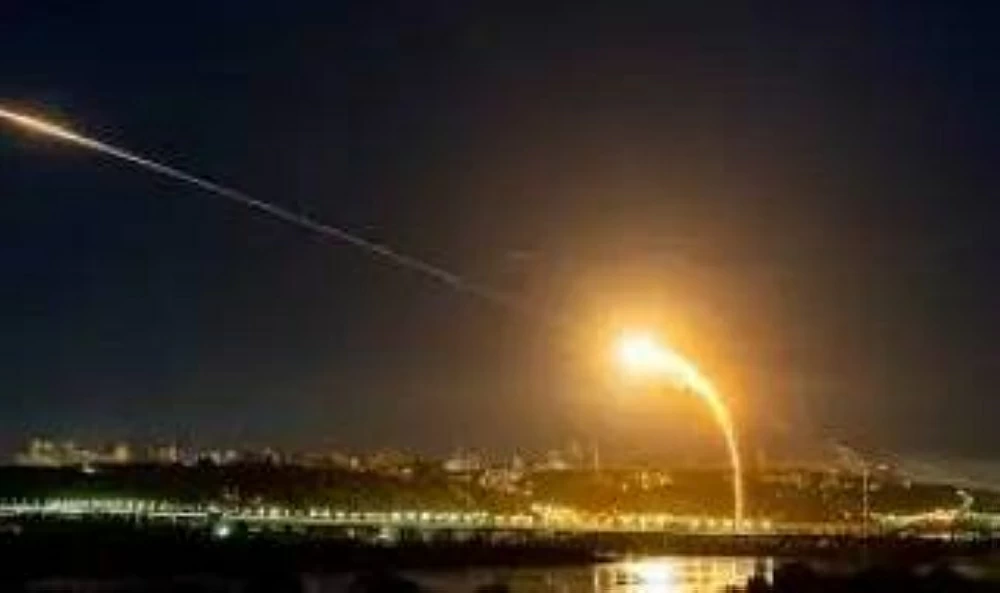 عمدة موسكو: الدفاعات الجوية تسقط 31 مسيرة متجهة إلى العاصمة