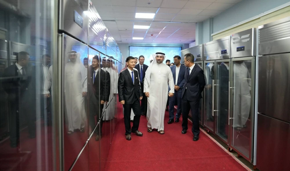 وزير الصناعة يفتتح مصنع البحرين لتكنولوجيا المعدات الكهروميكانيكية للتبريد