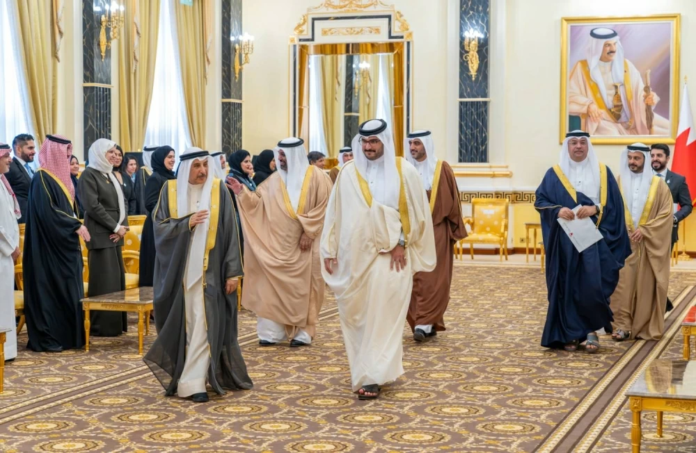 نائب الملك ولي العهد: خدمة المواطن وتحقيق تطلعاته جوهر العمل الحكومي وواجب وطني يتطلب عملًا جماعياً