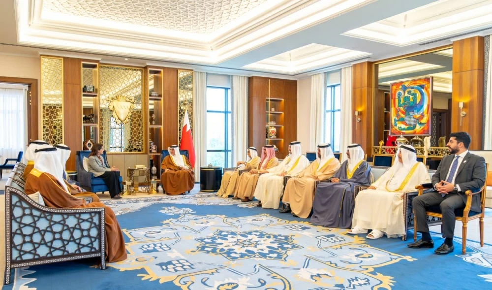 نائب الملك ولي العهد: البحرين بقيادة الملك تولي اهتمامًا بالغًا بمواصلة تطوير القطاع الصحي