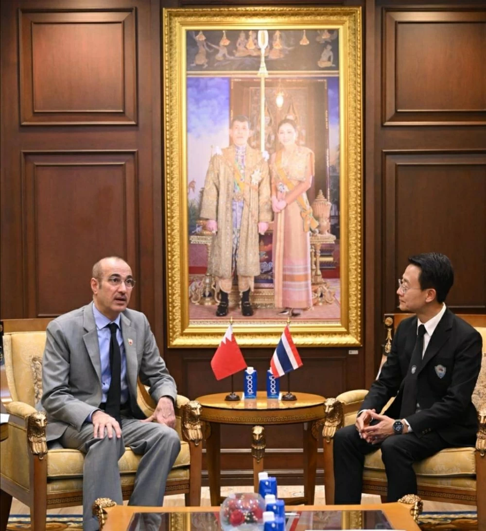 سفير البحرين لدى تايلند يلتقي نائب رئيس "الغرفة التايلندية" رئيس لجنة العمل المعنية بالشرق الأوسط وأفريقيا