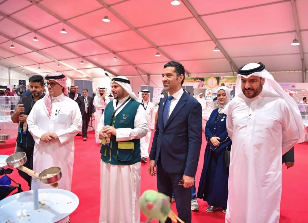 وزير البلديات يتفقد معرض "مراعي 2025" ويؤكد أهميته في تعزيز توجهات الأمن الغذائي
