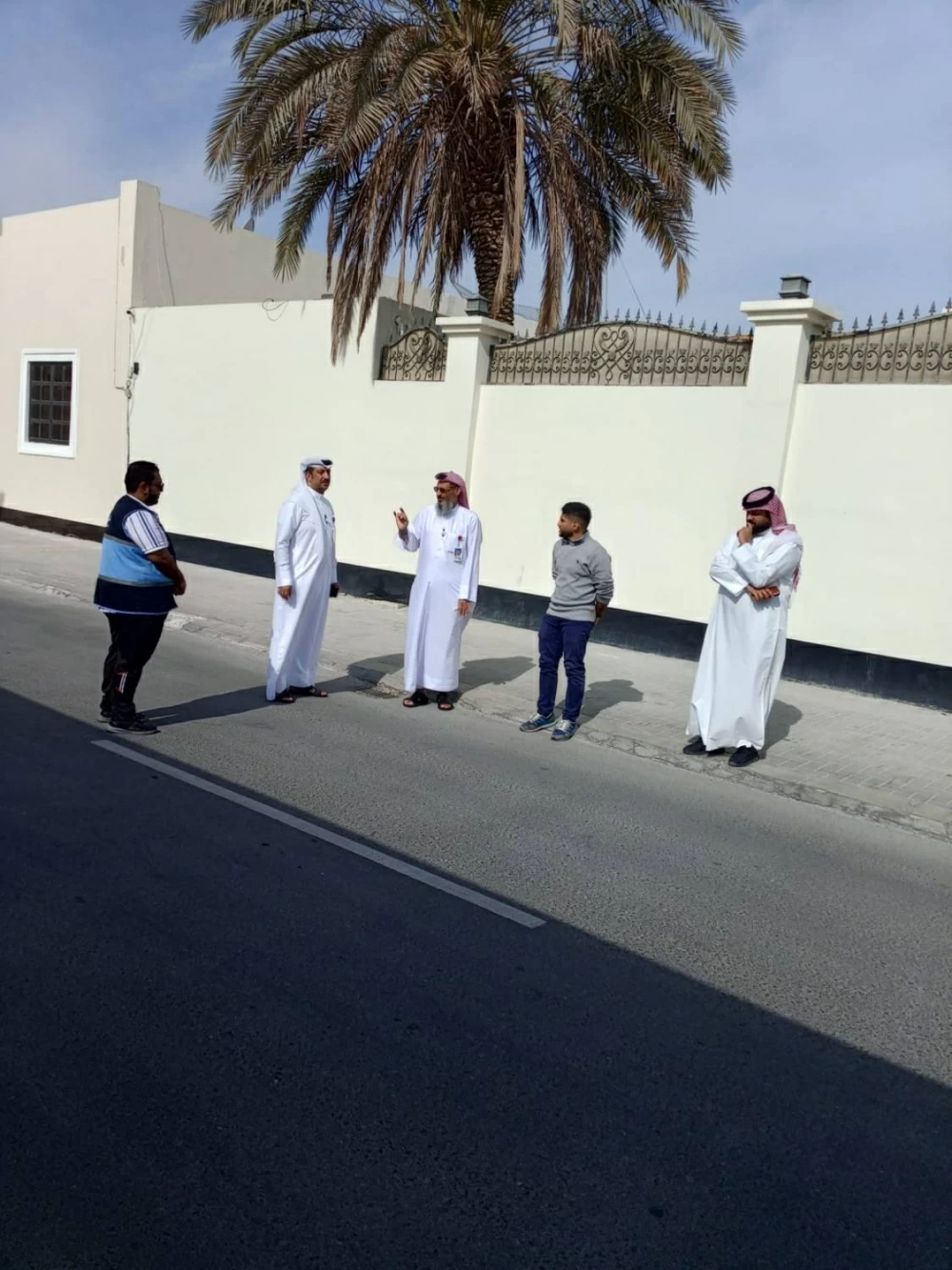 مدير عام بلدية الجنوبية ورئيس المجلس البلدي يتابعان ميدانياً استعدادات موسم الأمطار في "الجنوبية"