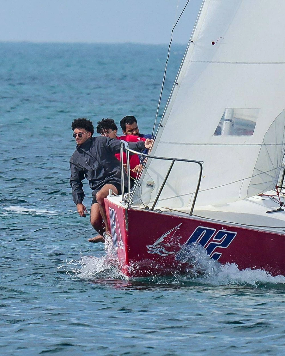 رئيس الاتحاد الروسي يشهد المنافسات تواصل منافسات بطولة المملكة لليخوت الشراعية بصدارة بحرينية