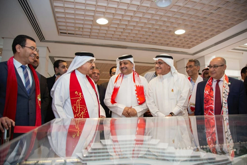 طلبة "الأهلية" يحتفلون بمناسبة الأعياد الوطنية