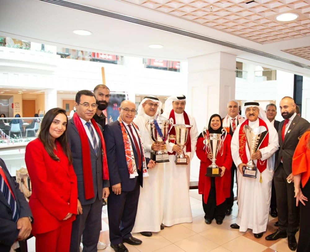 طلبة "الأهلية" يحتفلون بمناسبة الأعياد الوطنية