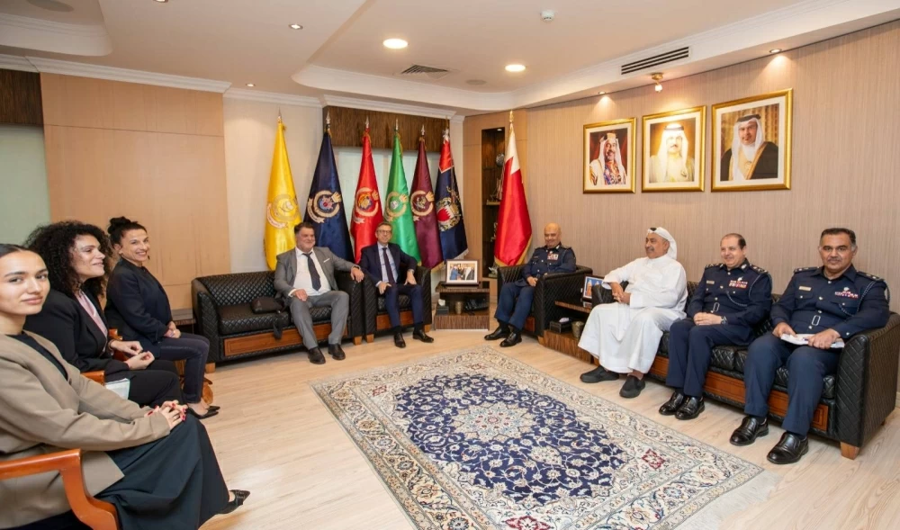 رئيس الأمن العام يبحث مع السفير الفرنسي تعزيز التعاون المشترك وتطوير خدمات الإسعاف الوطني