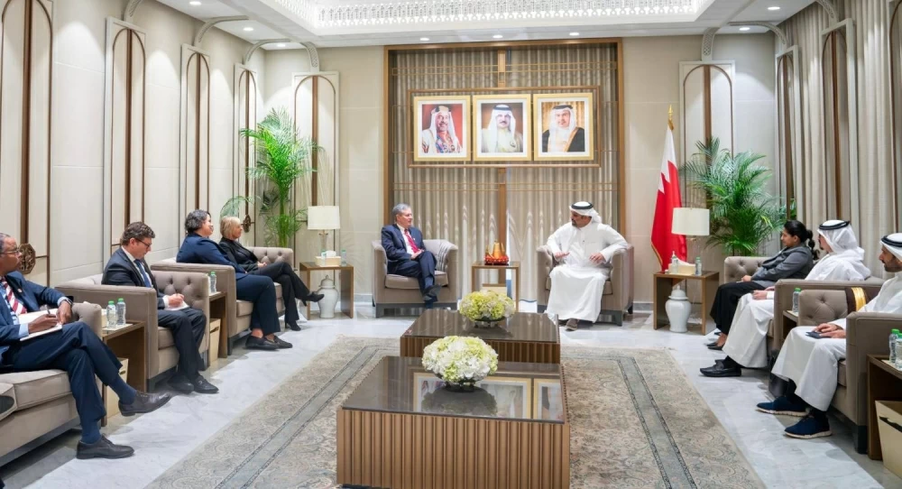 وزير المالية يستقبل وفداً من الكونغرس الأمريكي