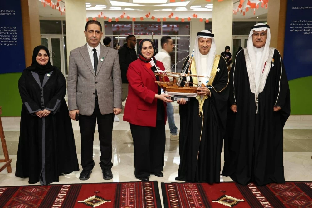 الجامعة العربية المفتوحة تحتفل بالعيد الوطني بحضور محافظ الشمالية