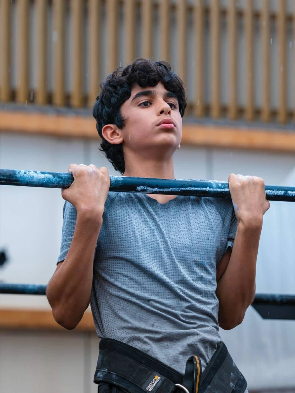 ناصر بن حمد يتابع مشاركة أنجال سموه في مهرجان سبارتان الرياضي