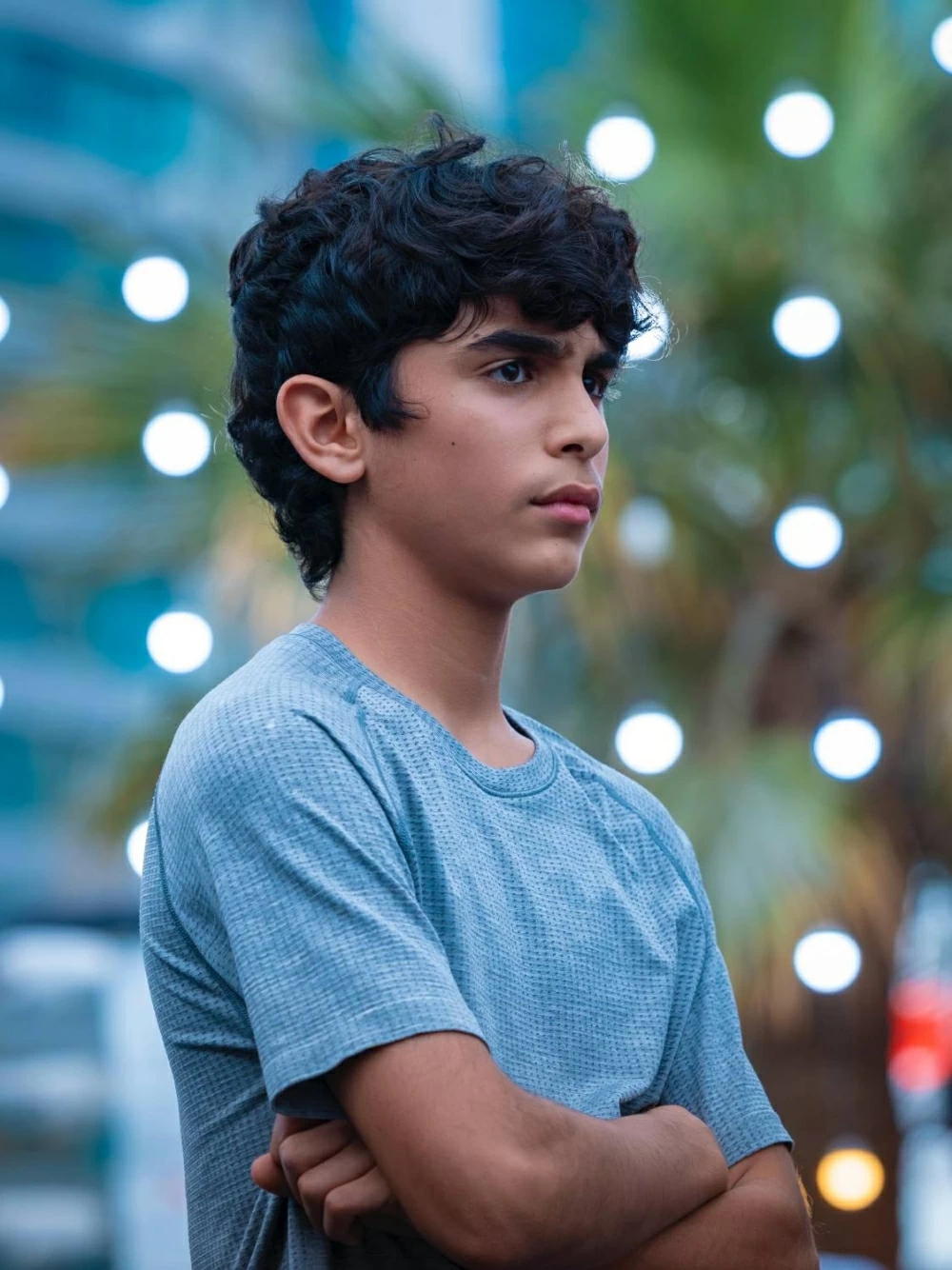 ناصر بن حمد يتابع مشاركة أنجال سموه في مهرجان سبارتان الرياضي