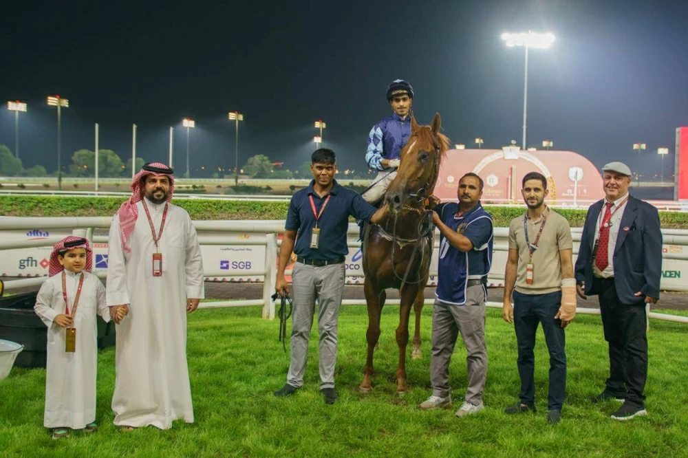 ولي العهد رئيس الوزراء يشهد مهرجان الرفه للإعلام لسباق الخيل