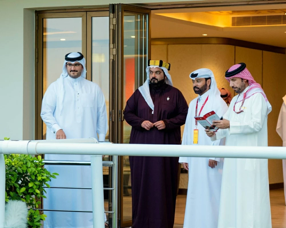 ولي العهد رئيس الوزراء يشهد مهرجان الرفه للإعلام لسباق الخيل