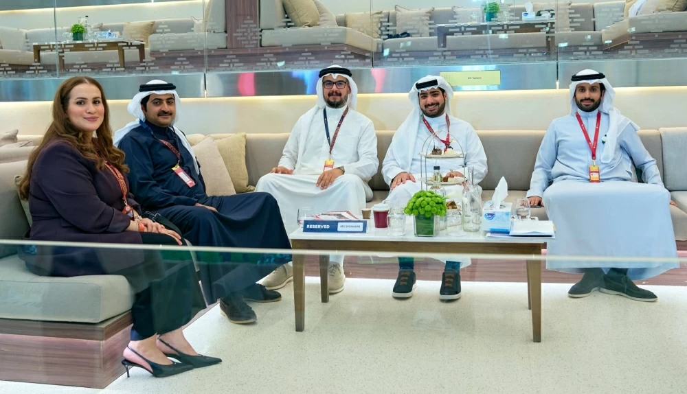 ولي العهد رئيس الوزراء يشهد مهرجان الرفه للإعلام لسباق الخيل