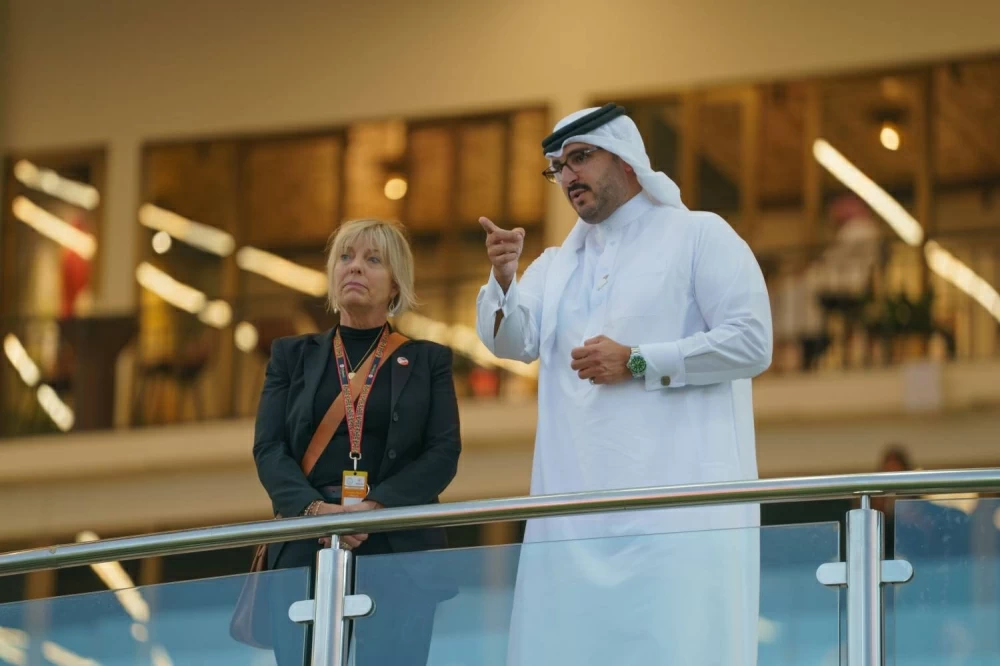 ولي العهد رئيس الوزراء يشهد مهرجان الرفه للإعلام لسباق الخيل