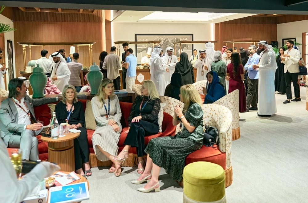 ولي العهد رئيس الوزراء يشهد مهرجان الرفه للإعلام لسباق الخيل