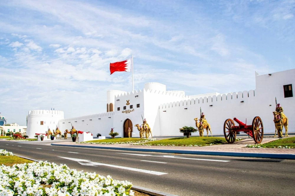 وزير الداخلية : هذه الوزارة السيادية يستقيم أمرها بالولاء والإخلاص ويمس سمعتها ما هو عكس ذلك ولم ولن أسمح إلا بما يرفع شأنها ويصون مكانتها