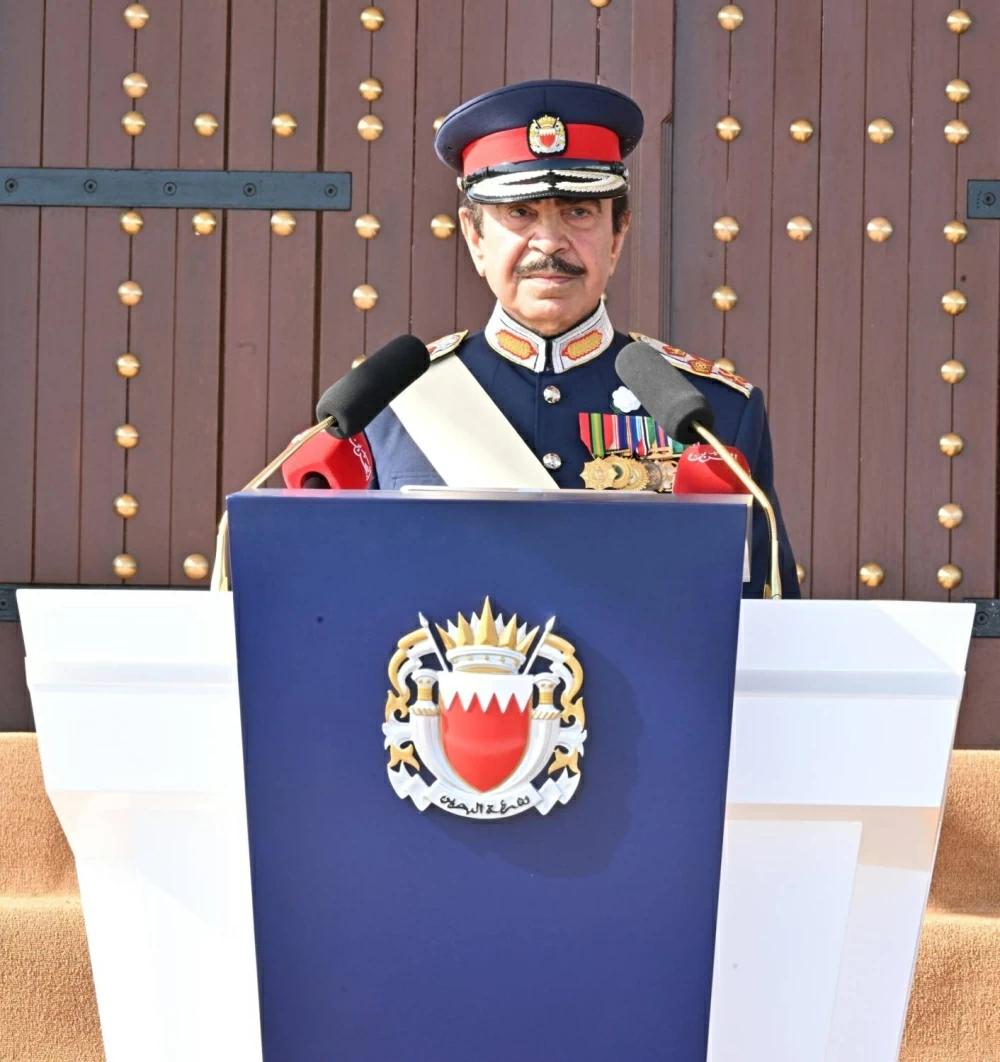 وزير الداخلية : هذه الوزارة السيادية يستقيم أمرها بالولاء والإخلاص ويمس سمعتها ما هو عكس ذلك ولم ولن أسمح إلا بما يرفع شأنها ويصون مكانتها