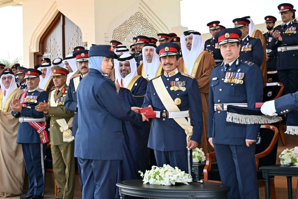 وزير الداخلية : هذه الوزارة السيادية يستقيم أمرها بالولاء والإخلاص ويمس سمعتها ما هو عكس ذلك ولم ولن أسمح إلا بما يرفع شأنها ويصون مكانتها