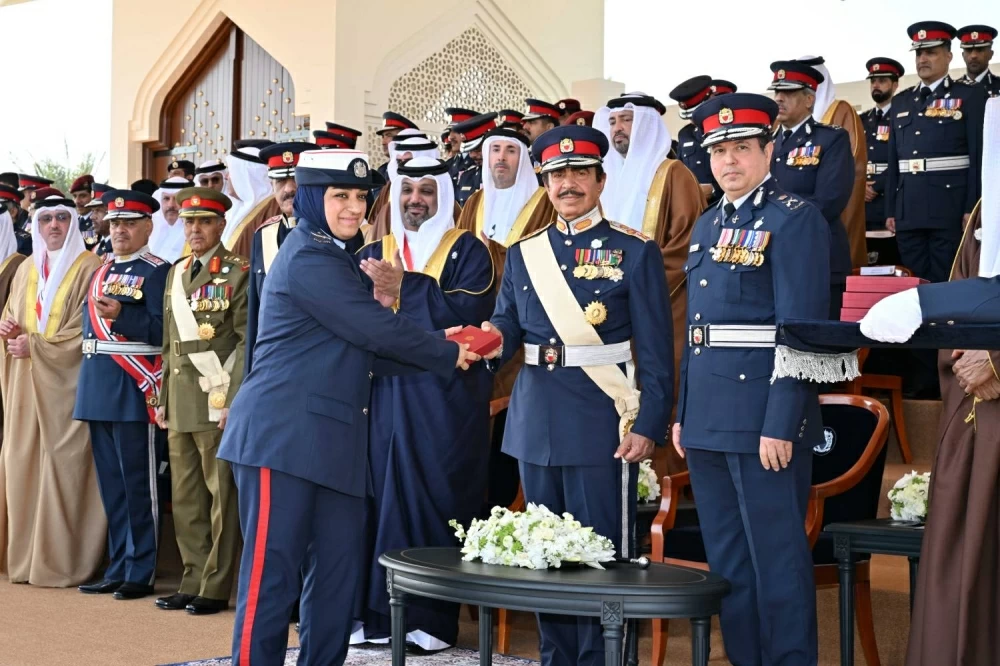 وزير الداخلية : هذه الوزارة السيادية يستقيم أمرها بالولاء والإخلاص ويمس سمعتها ما هو عكس ذلك ولم ولن أسمح إلا بما يرفع شأنها ويصون مكانتها