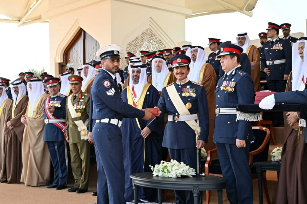 وزير الداخلية : هذه الوزارة السيادية يستقيم أمرها بالولاء والإخلاص ويمس سمعتها ما هو عكس ذلك ولم ولن أسمح إلا بما يرفع شأنها ويصون مكانتها