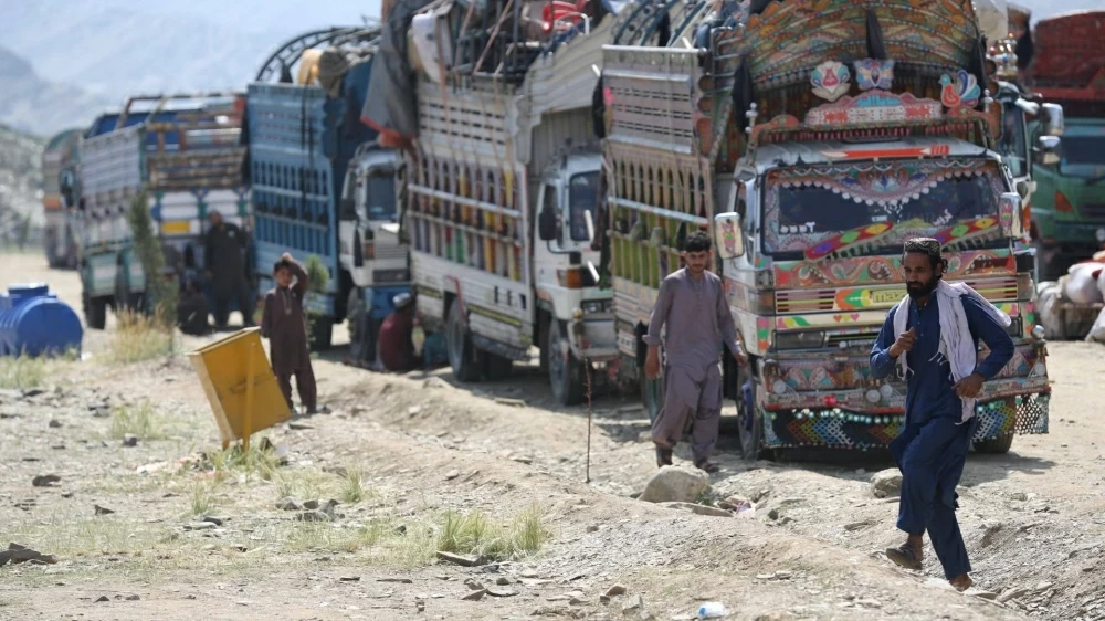 باكستان وإيران ترحّلان نحو 6 آلاف مهاجر أفغاني في يوم واحد 