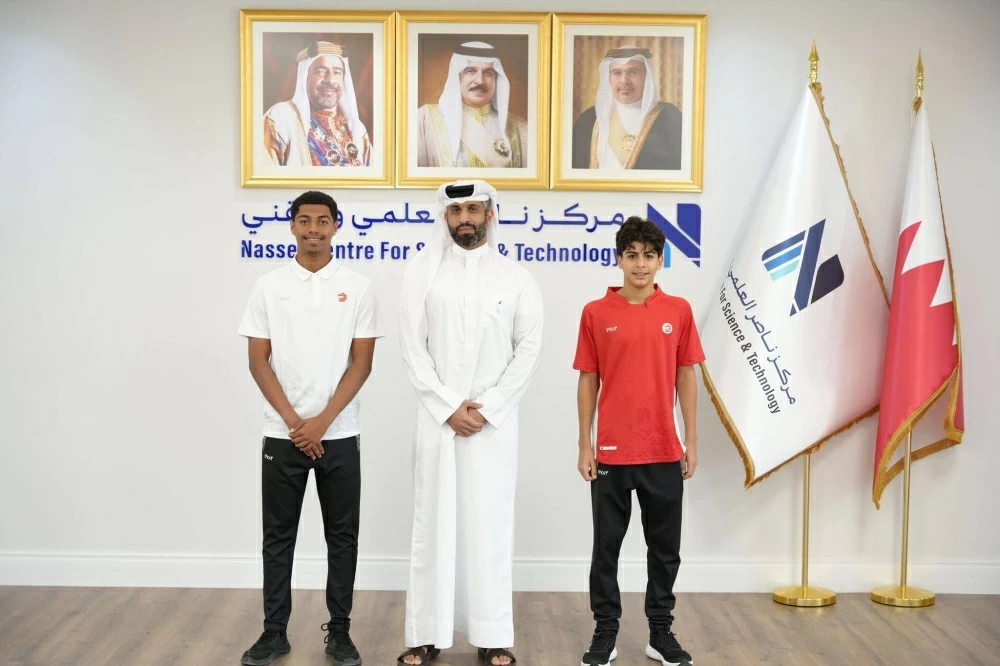 مركز ناصر العلمي والتقني يوقع مذكرة تفاهم مع الاتحاد البحريني للرياضات المائية لدعم الرياضة المدرسية