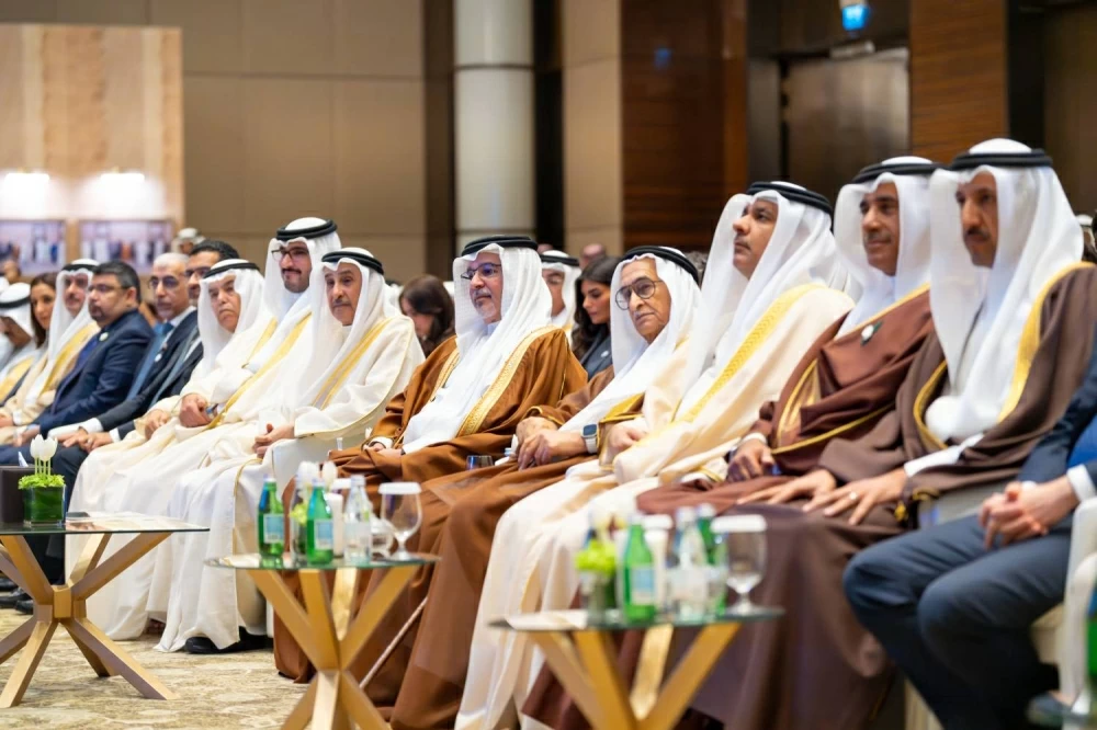 ولي العهد رئيس الوزراء يتفضل بتشريف حفل الذكرى الـ10 لإطلاق برنامج رئيس مجلس الوزراء لتنمية الكوادر الحكومية