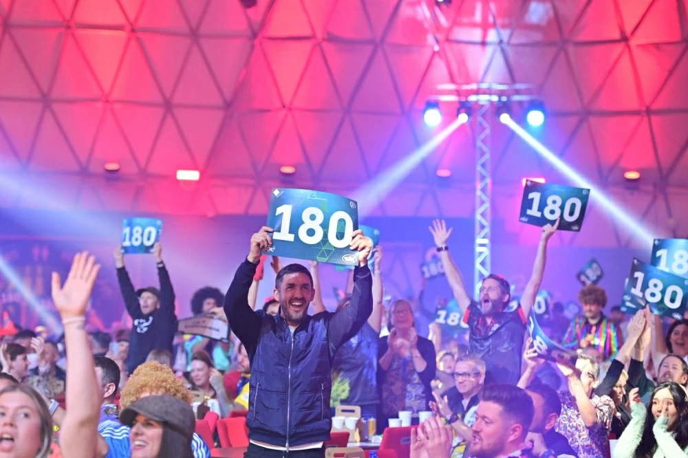 الإعلان عن مشاركة أربعة أبطال عالميين يتقدمهم لوك ليتر في بطولة البحرين ماسترز للدارتس 2026