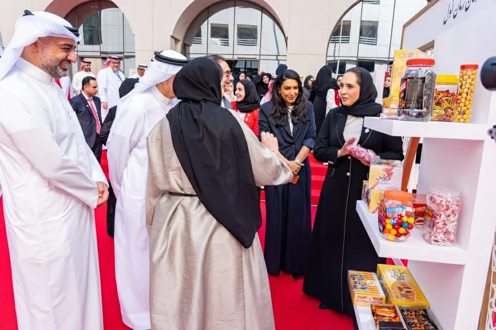 وزارة الإسكان والتخطيط العمراني تحتفل بالأعياد الوطنية