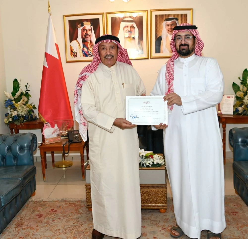 محافـظ المحـرق يترأس اجتماع اللجنة الأمنية بالمحافظة