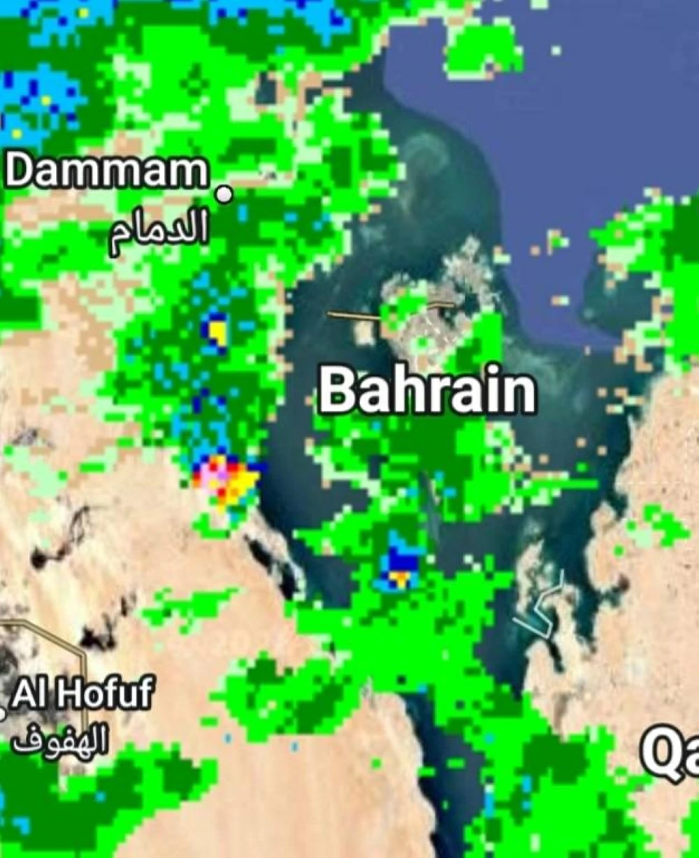رصد أمطار رعدية غزيرة جنوب غرب البحرين 
