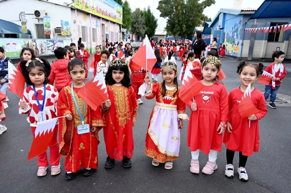 مدرسة النور العالمية تحتفل باليوم الوطني البحريني