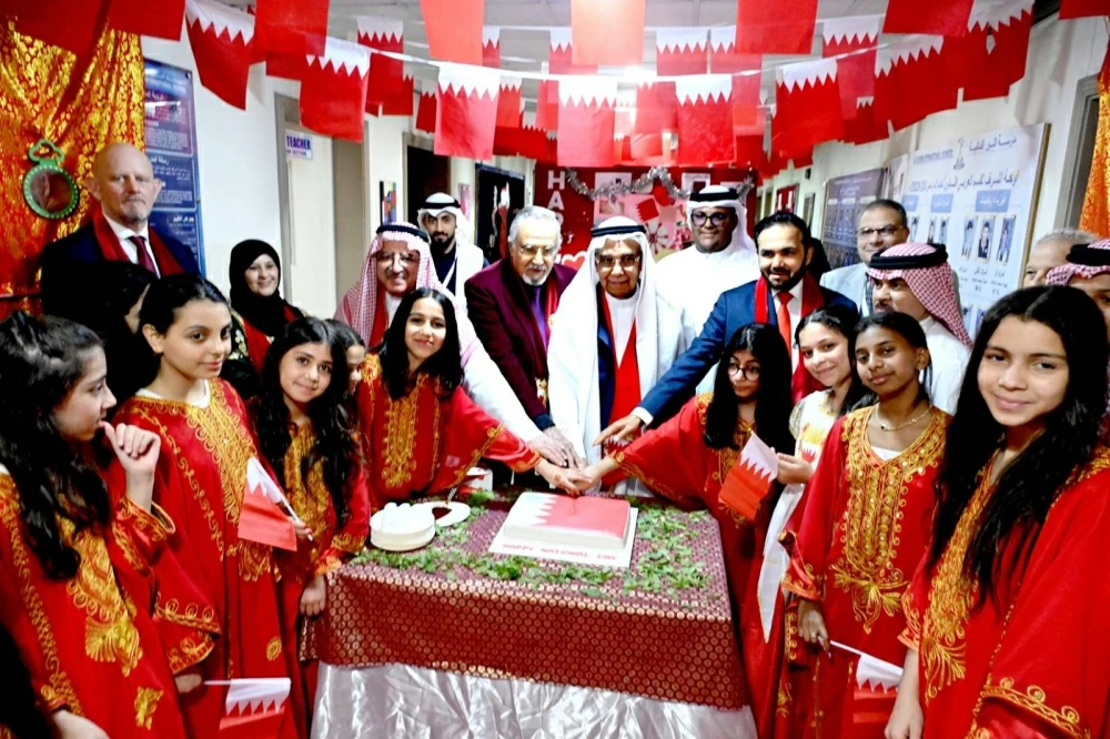 مدرسة النور العالمية تحتفل باليوم الوطني البحريني