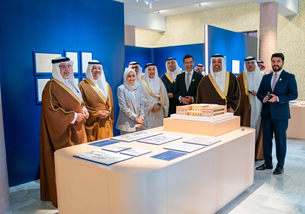ولي العهد رئيس الوزراء يتفضل بتدشين مبنى بلدية المنامة بعد إعادة التأهيل