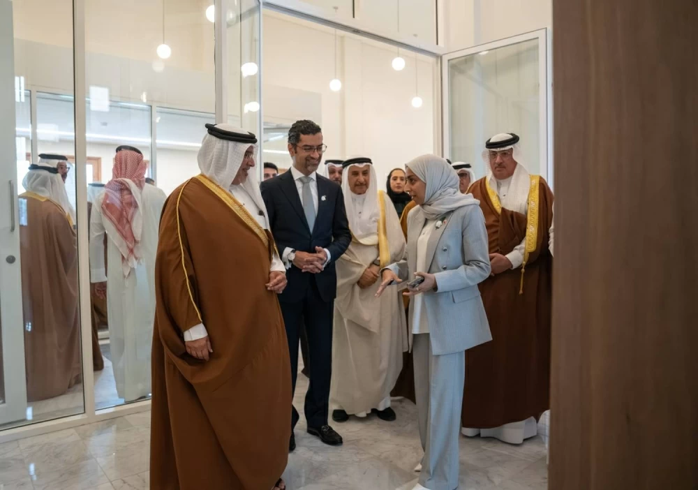 ولي العهد رئيس الوزراء يتفضل بتدشين مبنى بلدية المنامة بعد إعادة التأهيل