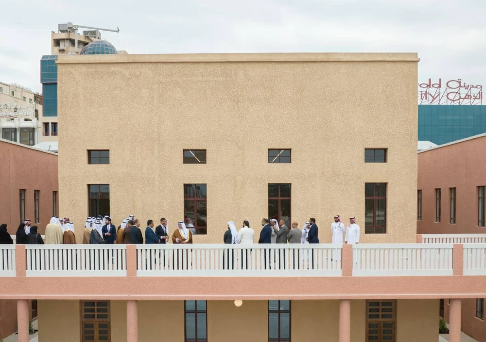 ولي العهد رئيس الوزراء يتفضل بتدشين مبنى بلدية المنامة بعد إعادة التأهيل