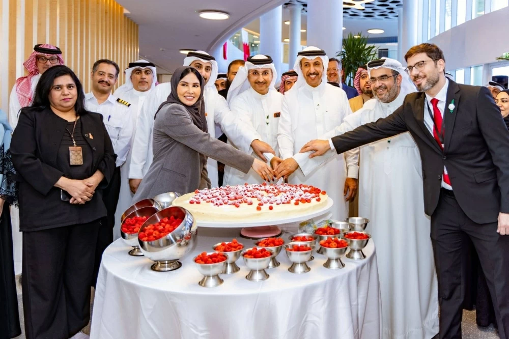 "المواصلات والاتصالات" تحتفي بالأعياد الوطنية