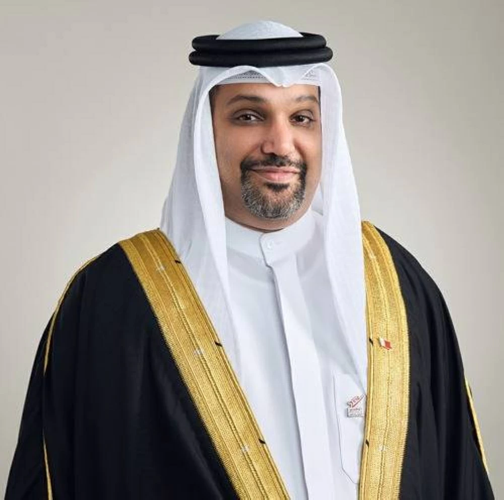 ولي العهد رئيس الوزراء يتلقى برقية تهنئة من وزير المالية بمناسبة احتفال البحرين بأعيادها الوطنية