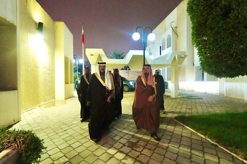 المستشار الخاص لخادم الحرمين الشريفين يقدم التهنئة بمناسبة الأعياد الوطنية لمملكة البحرين