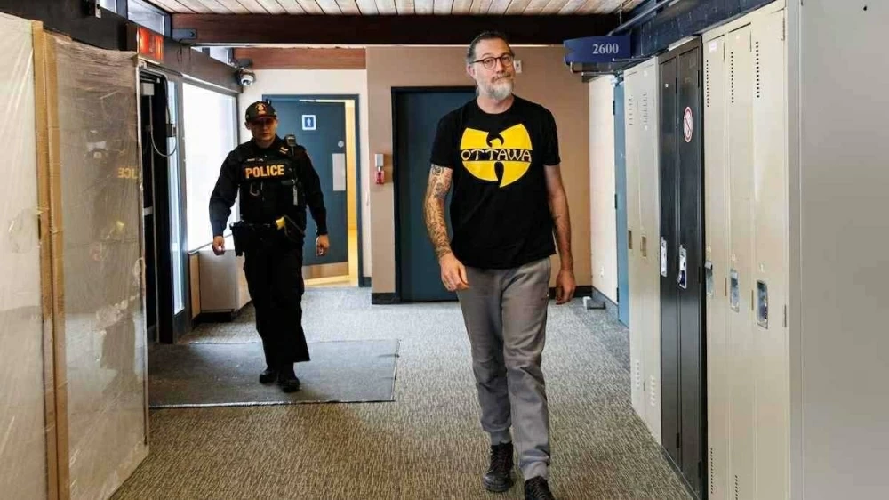 ضابط استخبارات كندي يسرب معلومات حساسة إلى أوكرانيا