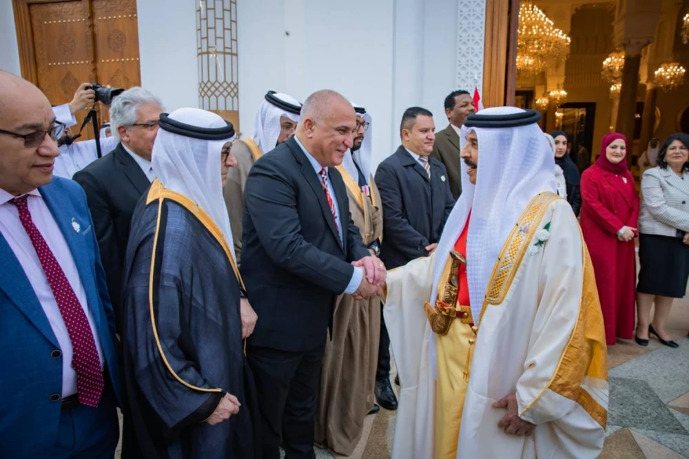 الملك يتفضل فيشمل برعايته الكريمة احتفال مملكة البحرين بأعيادها الوطنية