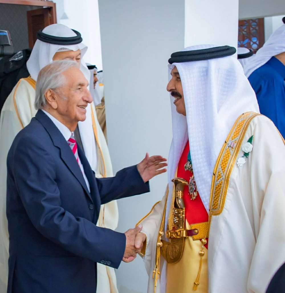 الملك يتفضل فيشمل برعايته الكريمة احتفال مملكة البحرين بأعيادها الوطنية