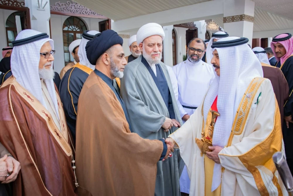 الملك يتفضل فيشمل برعايته الكريمة احتفال مملكة البحرين بأعيادها الوطنية