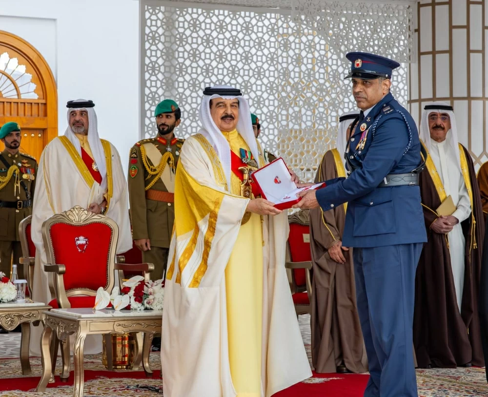 الملك يتفضل فيشمل برعايته الكريمة احتفال مملكة البحرين بأعيادها الوطنية
