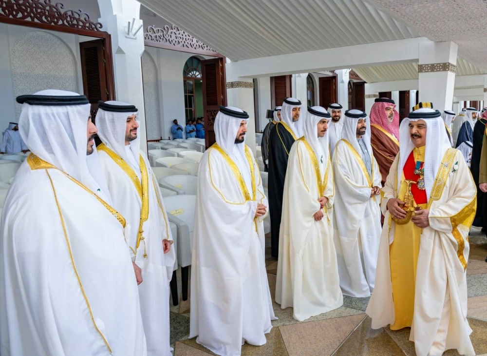 الملك يتفضل فيشمل برعايته الكريمة احتفال مملكة البحرين بأعيادها الوطنية
