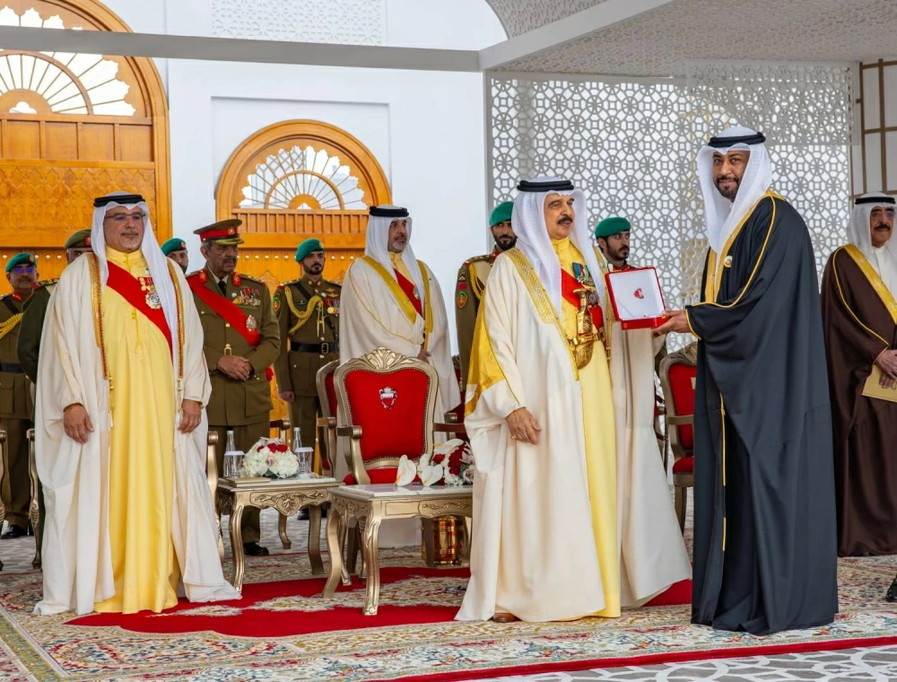الملك يتفضل فيشمل برعايته الكريمة احتفال مملكة البحرين بأعيادها الوطنية