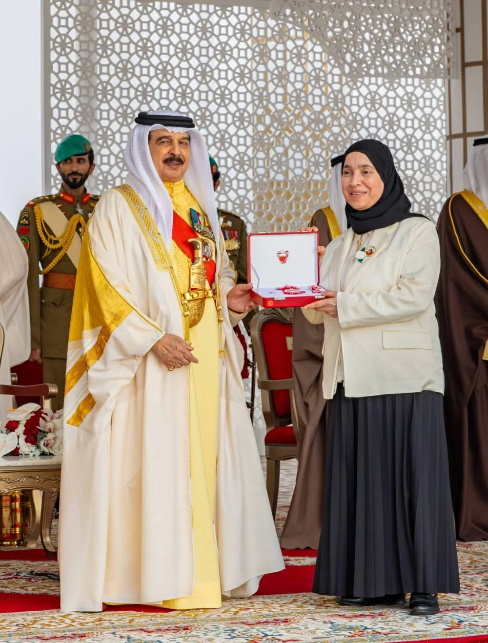 الملك يتفضل فيشمل برعايته الكريمة احتفال مملكة البحرين بأعيادها الوطنية